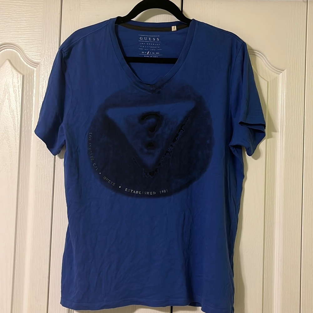 Guess Los Angeles. V neck t-shirt - Picture 1 of 5